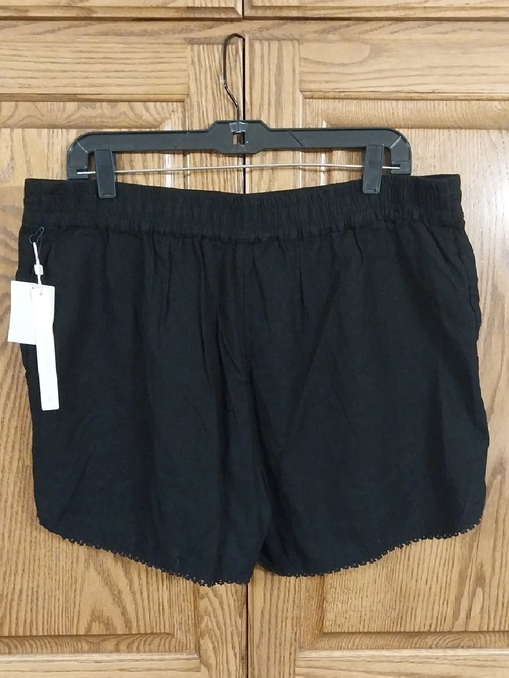 Caslon NWT Women's Linen Rayon Drawstring Waist Shorts Size Large Black Pockets